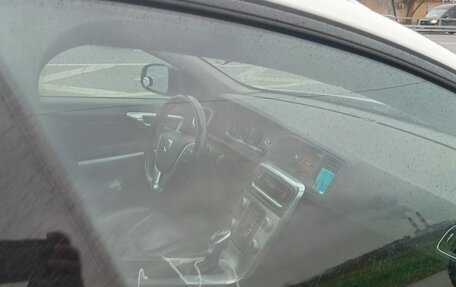 Volvo V60 Cross Country II, 2016 год, 1 620 000 рублей, 15 фотография