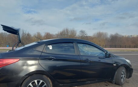 Hyundai Solaris II рестайлинг, 2011 год, 680 000 рублей, 15 фотография