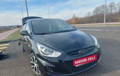 Hyundai Solaris II рестайлинг, 2011 год, 680 000 рублей, 13 фотография