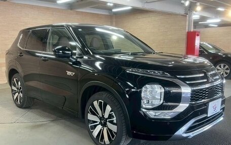 Mitsubishi Outlander, 2025 год, 5 100 000 рублей, 5 фотография