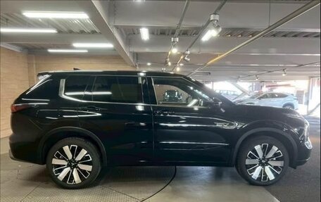 Mitsubishi Outlander, 2025 год, 5 100 000 рублей, 6 фотография