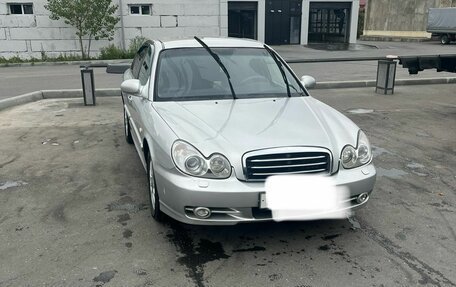 Hyundai Sonata IV рестайлинг, 2005 год, 600 000 рублей, 1 фотография