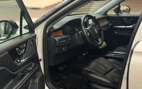 Lincoln Corsair I, 2021 год, 3 220 000 рублей, 11 фотография