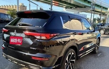 Mitsubishi Outlander, 2022 год, 3 150 000 рублей, 2 фотография