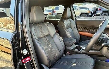 Mitsubishi Outlander, 2022 год, 3 150 000 рублей, 13 фотография