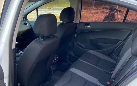 Peugeot 408 I рестайлинг, 2015 год, 599 000 рублей, 16 фотография