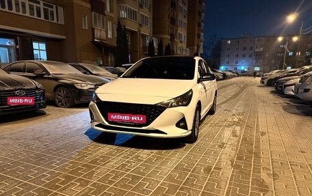 Hyundai Solaris II рестайлинг, 2021 год, 1 320 000 рублей, 1 фотография