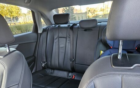 Audi A4, 2018 год, 2 850 000 рублей, 2 фотография