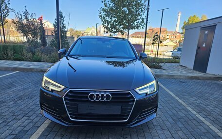 Audi A4, 2018 год, 2 850 000 рублей, 7 фотография