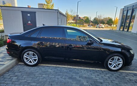 Audi A4, 2018 год, 2 850 000 рублей, 5 фотография