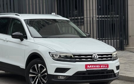 Volkswagen Tiguan II, 2020 год, 2 700 000 рублей, 10 фотография