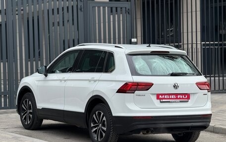Volkswagen Tiguan II, 2020 год, 2 700 000 рублей, 16 фотография