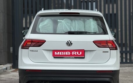 Volkswagen Tiguan II, 2020 год, 2 700 000 рублей, 15 фотография