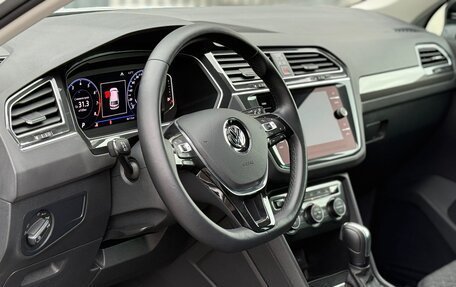 Volkswagen Tiguan II, 2020 год, 2 700 000 рублей, 22 фотография