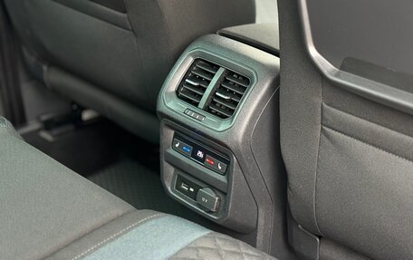 Volkswagen Tiguan II, 2020 год, 2 700 000 рублей, 31 фотография