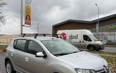 Renault Sandero II рестайлинг, 2016 год, 955 000 рублей, 2 фотография