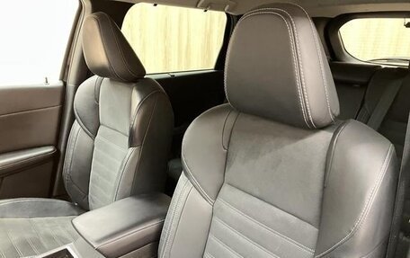 Mitsubishi Outlander, 2022 год, 3 100 000 рублей, 12 фотография