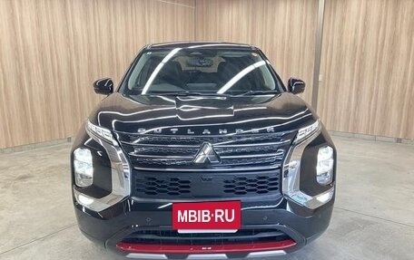 Mitsubishi Outlander, 2022 год, 3 100 000 рублей, 2 фотография