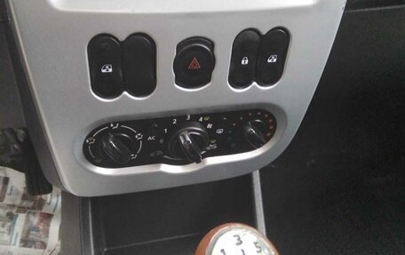 Renault Logan I, 2014 год, 390 000 рублей, 10 фотография