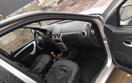 Renault Logan I, 2014 год, 390 000 рублей, 13 фотография