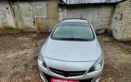 Opel Astra J, 2013 год, 1 000 000 рублей, 13 фотография