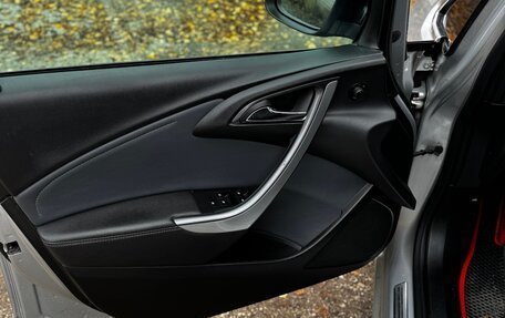 Opel Astra J, 2013 год, 1 000 000 рублей, 19 фотография