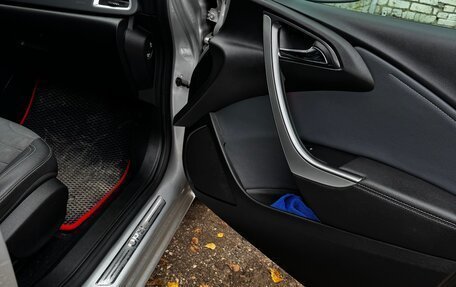 Opel Astra J, 2013 год, 1 000 000 рублей, 25 фотография