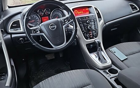 Opel Astra J, 2011 год, 690 000 рублей, 9 фотография