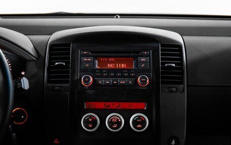 Nissan Pathfinder, 2012 год, 2 000 000 рублей, 12 фотография