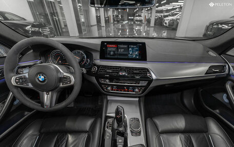 BMW 5 серия, 2018 год, 3 800 000 рублей, 8 фотография