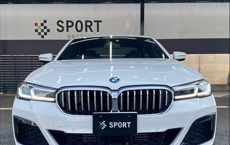 BMW 5 серия, 2022 год, 3 500 000 рублей, 3 фотография