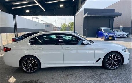 BMW 5 серия, 2022 год, 3 500 000 рублей, 5 фотография