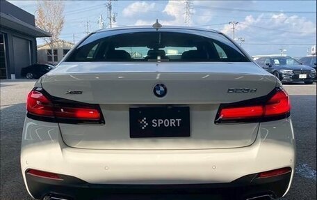 BMW 5 серия, 2022 год, 3 500 000 рублей, 4 фотография