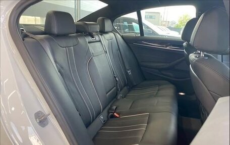 BMW 5 серия, 2022 год, 3 500 000 рублей, 13 фотография