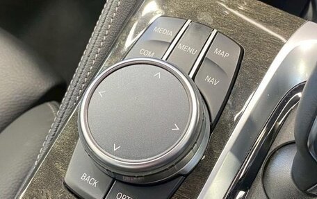 BMW 5 серия, 2022 год, 3 500 000 рублей, 27 фотография