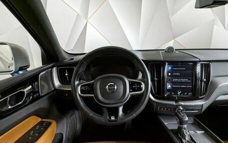 Volvo XC60 II, 2018 год, 2 679 000 рублей, 15 фотография
