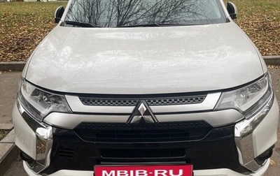 Mitsubishi Outlander III рестайлинг 3, 2022 год, 2 550 000 рублей, 1 фотография