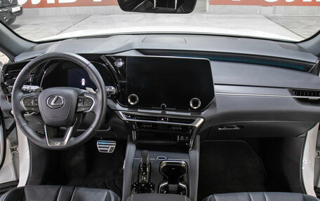 Lexus RX IV рестайлинг, 2024 год, 11 498 000 рублей, 14 фотография