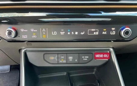 KIA Carnival, 2025 год, 4 983 027 рублей, 10 фотография