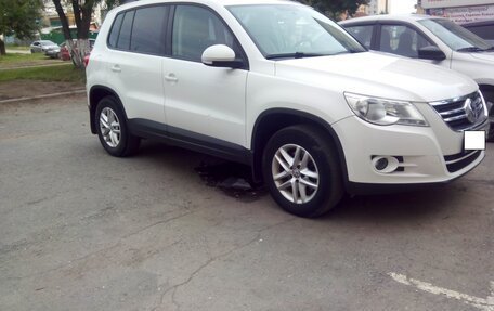 Volkswagen Tiguan I, 2011 год, 800 000 рублей, 2 фотография