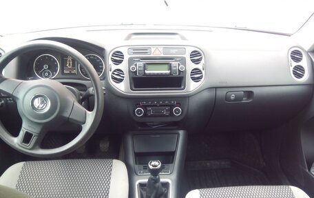 Volkswagen Tiguan I, 2011 год, 800 000 рублей, 7 фотография