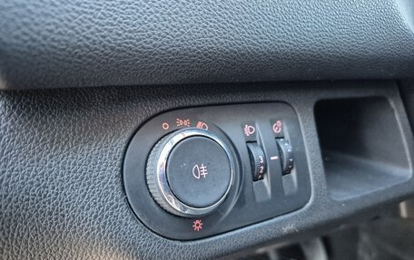 Opel Meriva, 2011 год, 685 000 рублей, 19 фотография