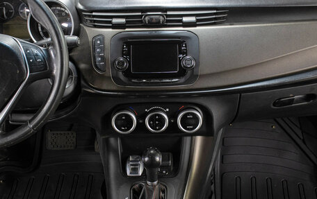 Alfa Romeo Giulietta, 2014 год, 949 000 рублей, 14 фотография