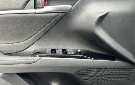 Toyota Camry, 2022 год, 3 300 000 рублей, 13 фотография