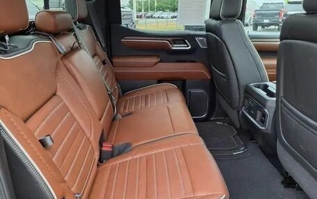 GMC Sierra, 2024 год, 8 050 000 рублей, 11 фотография