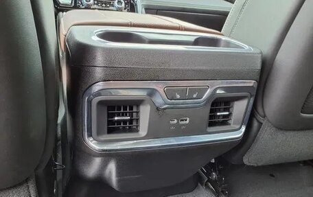 GMC Sierra, 2024 год, 8 050 000 рублей, 8 фотография