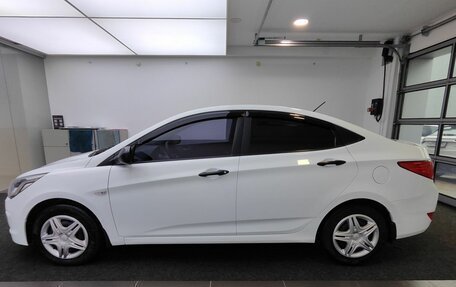 Hyundai Solaris II рестайлинг, 2015 год, 860 000 рублей, 8 фотография