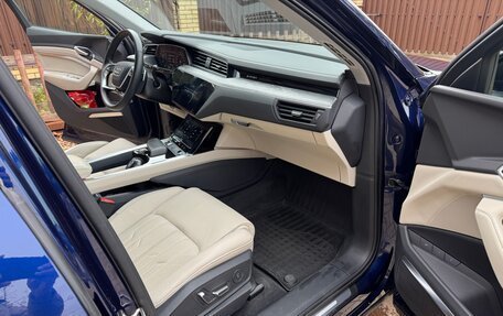 Audi e-tron I, 2022 год, 6 450 000 рублей, 14 фотография