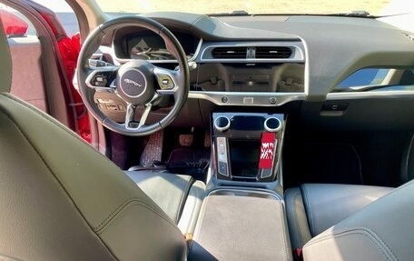 Jaguar I-Pace I, 2018 год, 3 390 000 рублей, 14 фотография