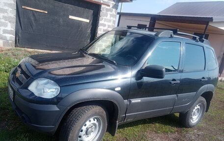 Chevrolet Niva I рестайлинг, 2018 год, 620 000 рублей, 1 фотография